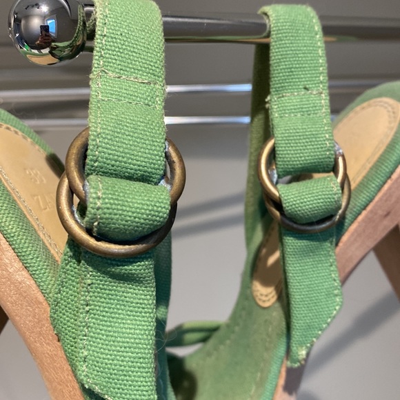 Zara Heels Green - Picture 4 of 6